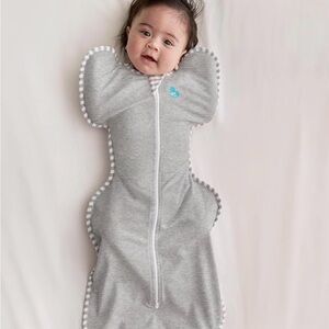 Love to Dream Gray Baby Hands Up Swaddle Small Cotton Moderate TOG